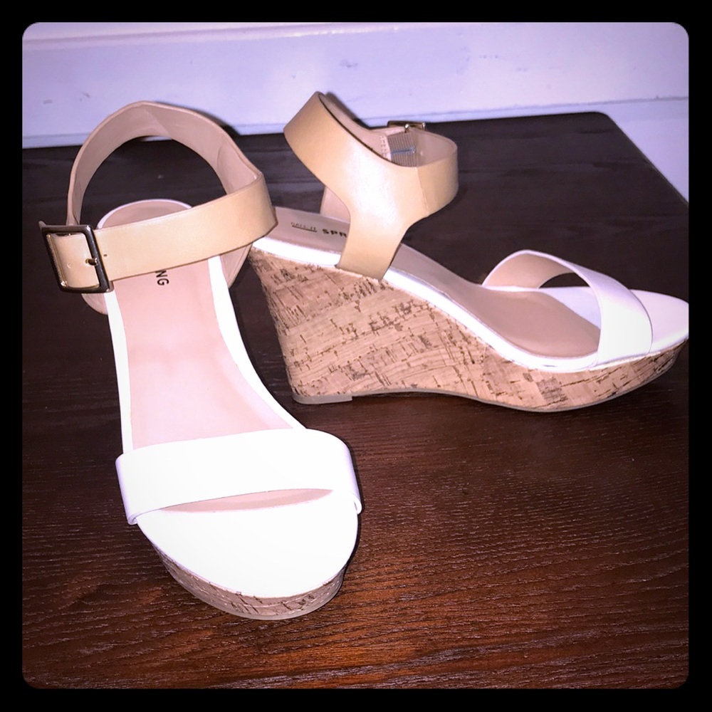 White and tan wedges 8.5